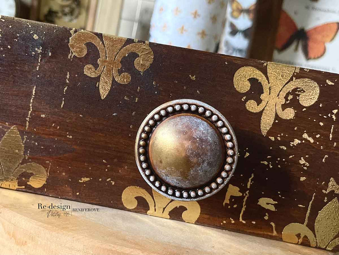 Cece Knob Mould - Pearl Inlay - 1 knob set, includes hardware