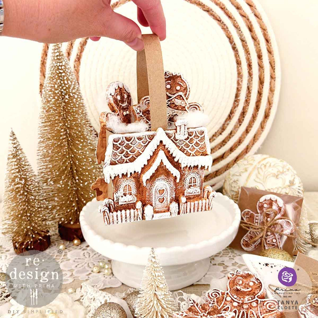 Decor Moulds® - Festive Gingerbread Treats - 1 pc, 5"x8"x8mm Copyright