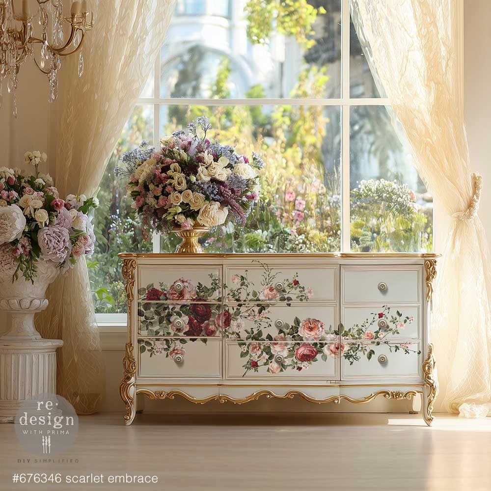 Decor Transfers® - Scarlet Embrace