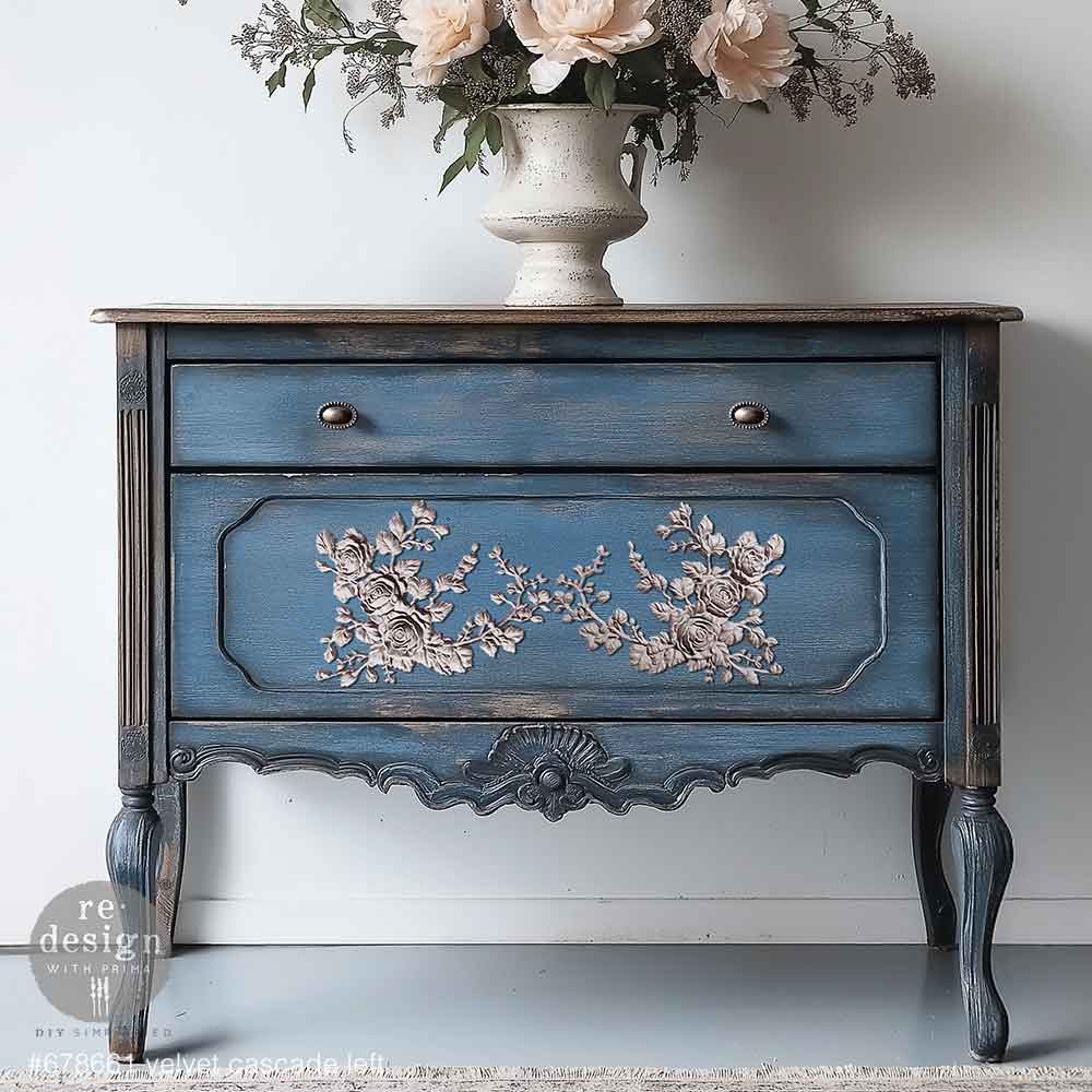 Decor Poly - Velvet Cascade Left - 9.5"x7"x0.5" (24.1cmx17.8cmx1.3cm)