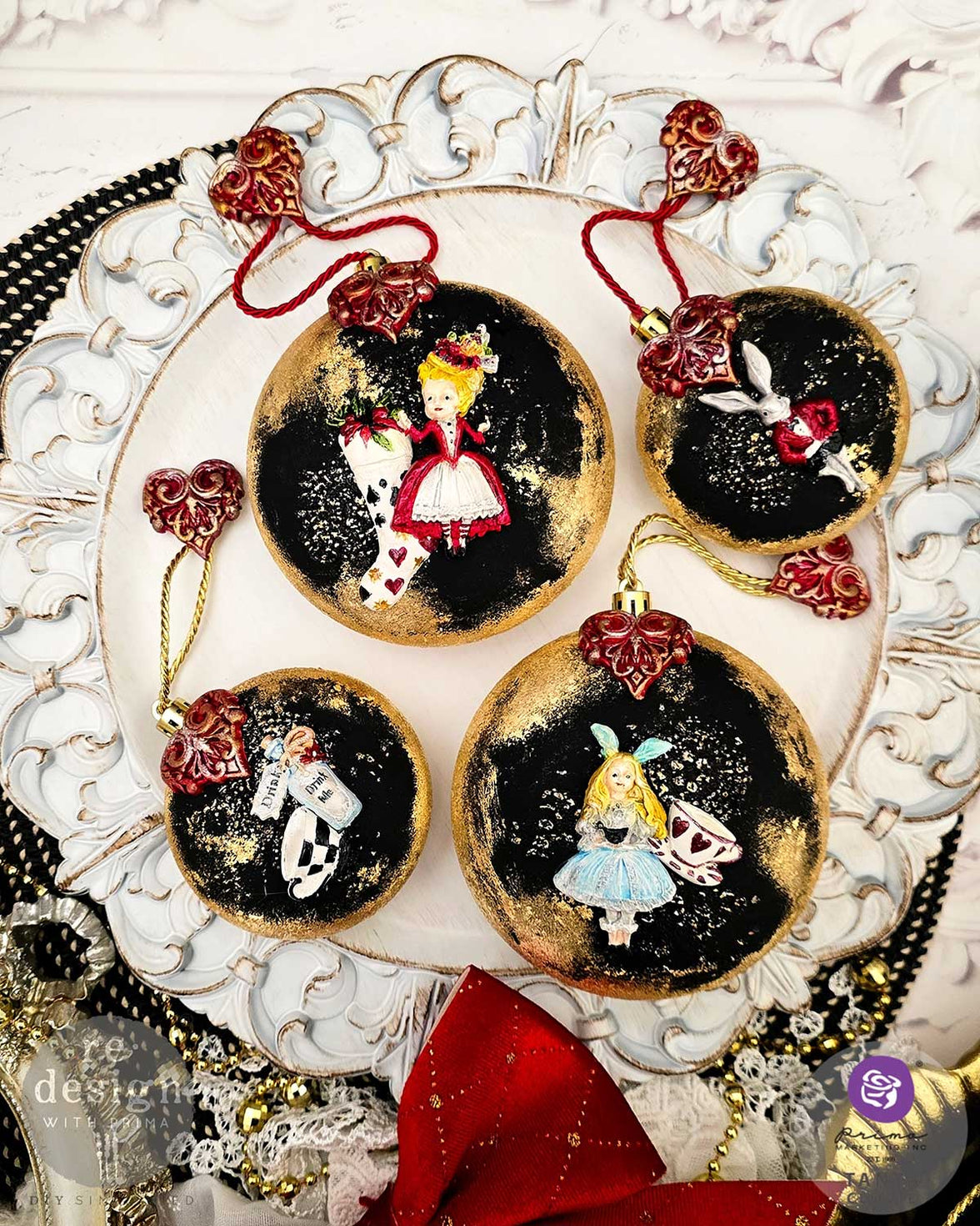 Decor Moulds® - Whimsical Holiday Dreams