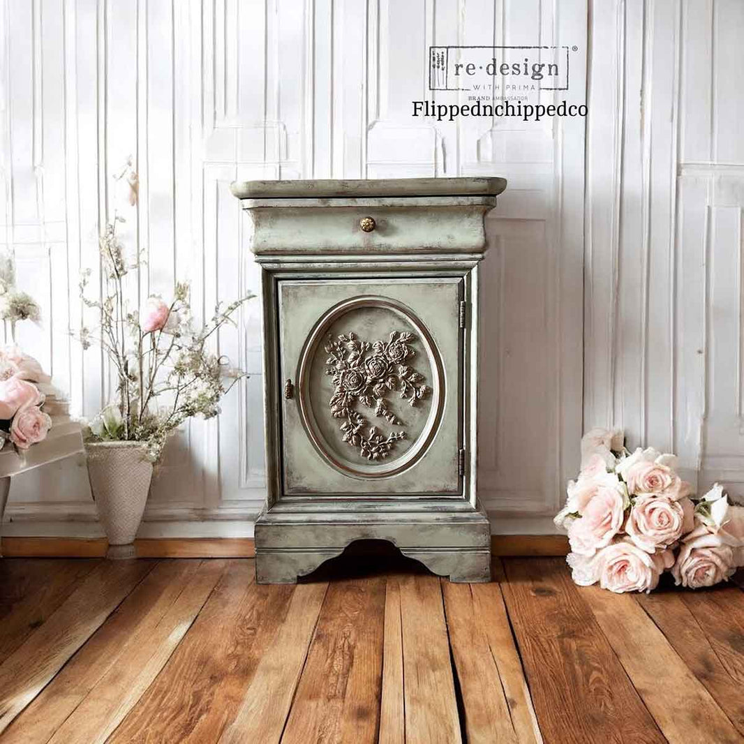 Decor Poly - Velvet Cascade Left - 9.5"x7"x0.5" (24.1cmx17.8cmx1.3cm)
