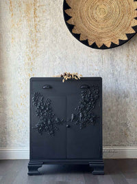 Decor Poly - Velvet Cascade Right - 9.5"x7"x0.5" (24.1cmx17.8cmx1.3cm)