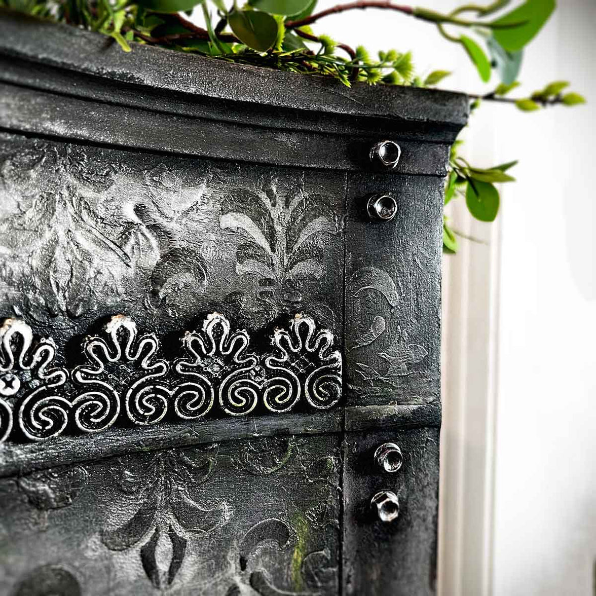 Filter Noir Glaze, CeCe Glaze, Dark Glaze