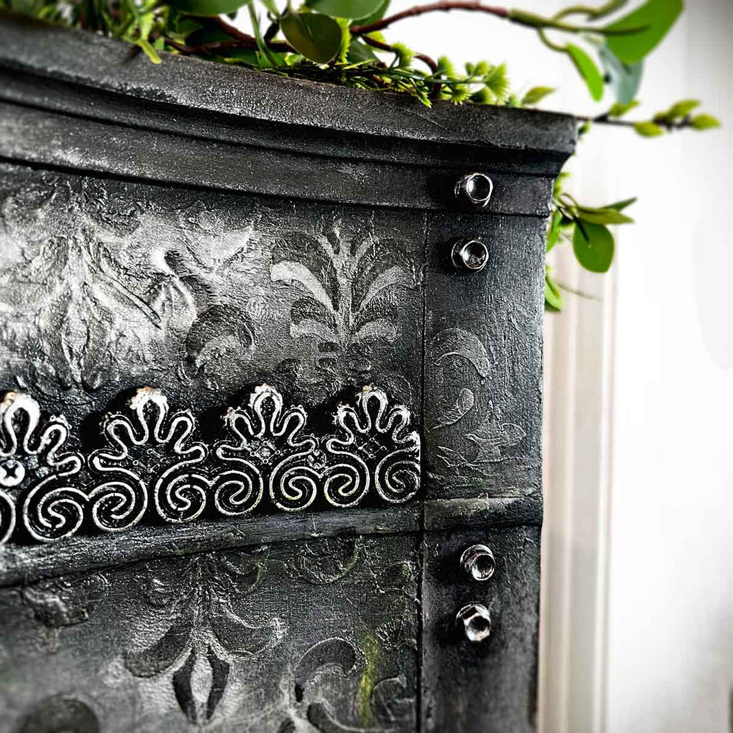 Filter Noir Glaze, CeCe Glaze, Dark Glaze
