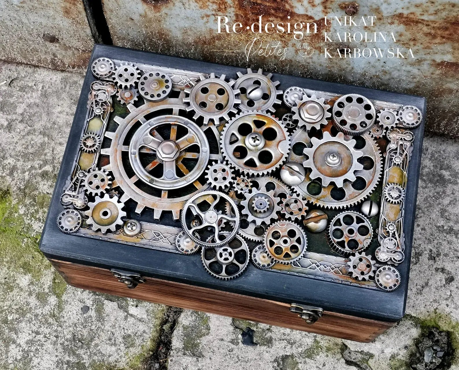 Steampunk Plates Silicone Molds - Redesign with Prima Decor Mould