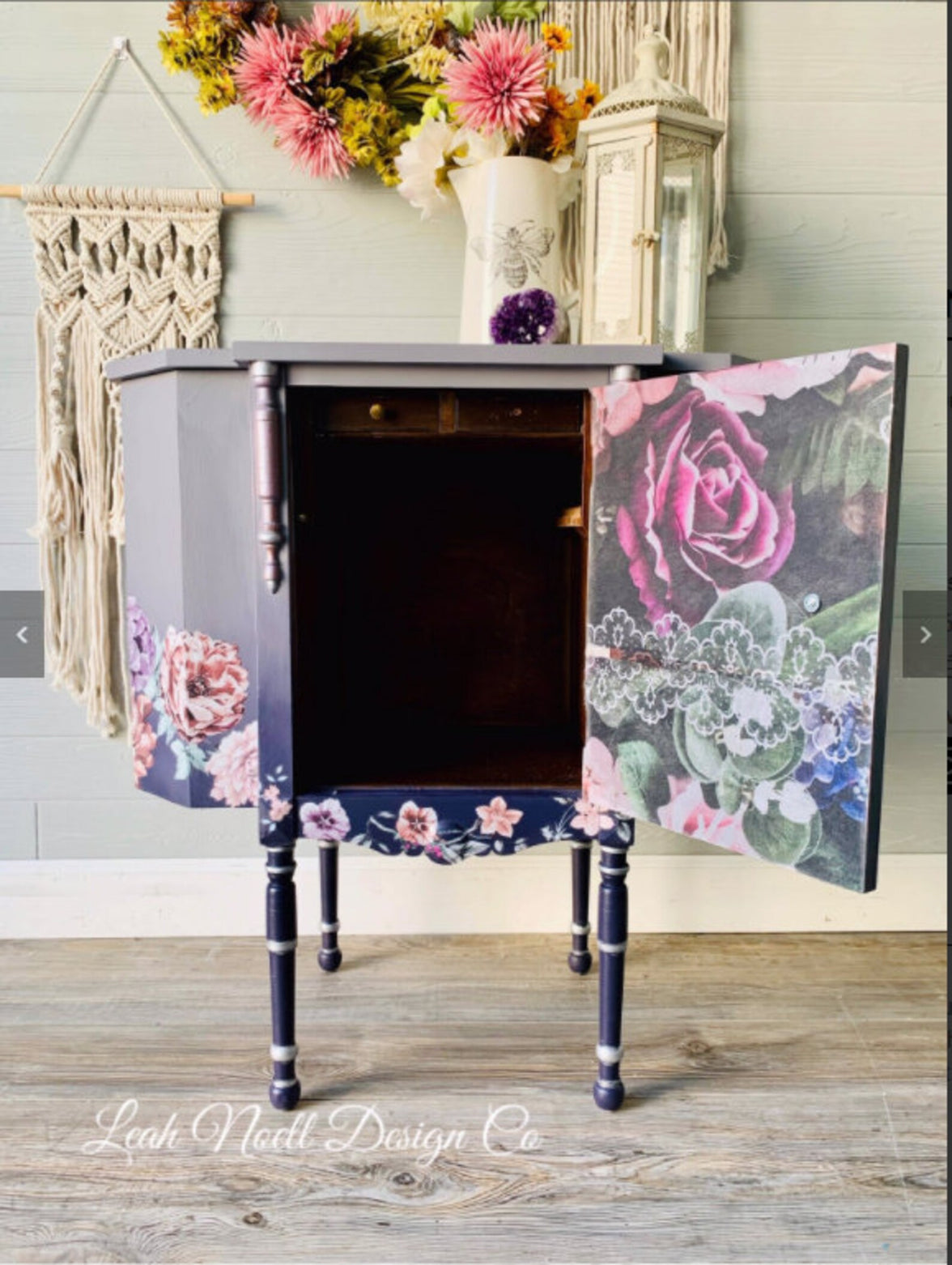 Redesign Decoupage Décor Tissue Paper - Dark Lace Floral - 2 sheets (19" x 30")