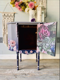 Redesign Decoupage Décor Tissue Paper - Dark Lace Floral - 2 sheets (19" x 30")