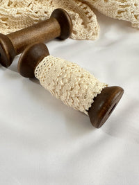 Off White Cotton Lace Ribbon: Vintage Style Sewing, Scrapbooking