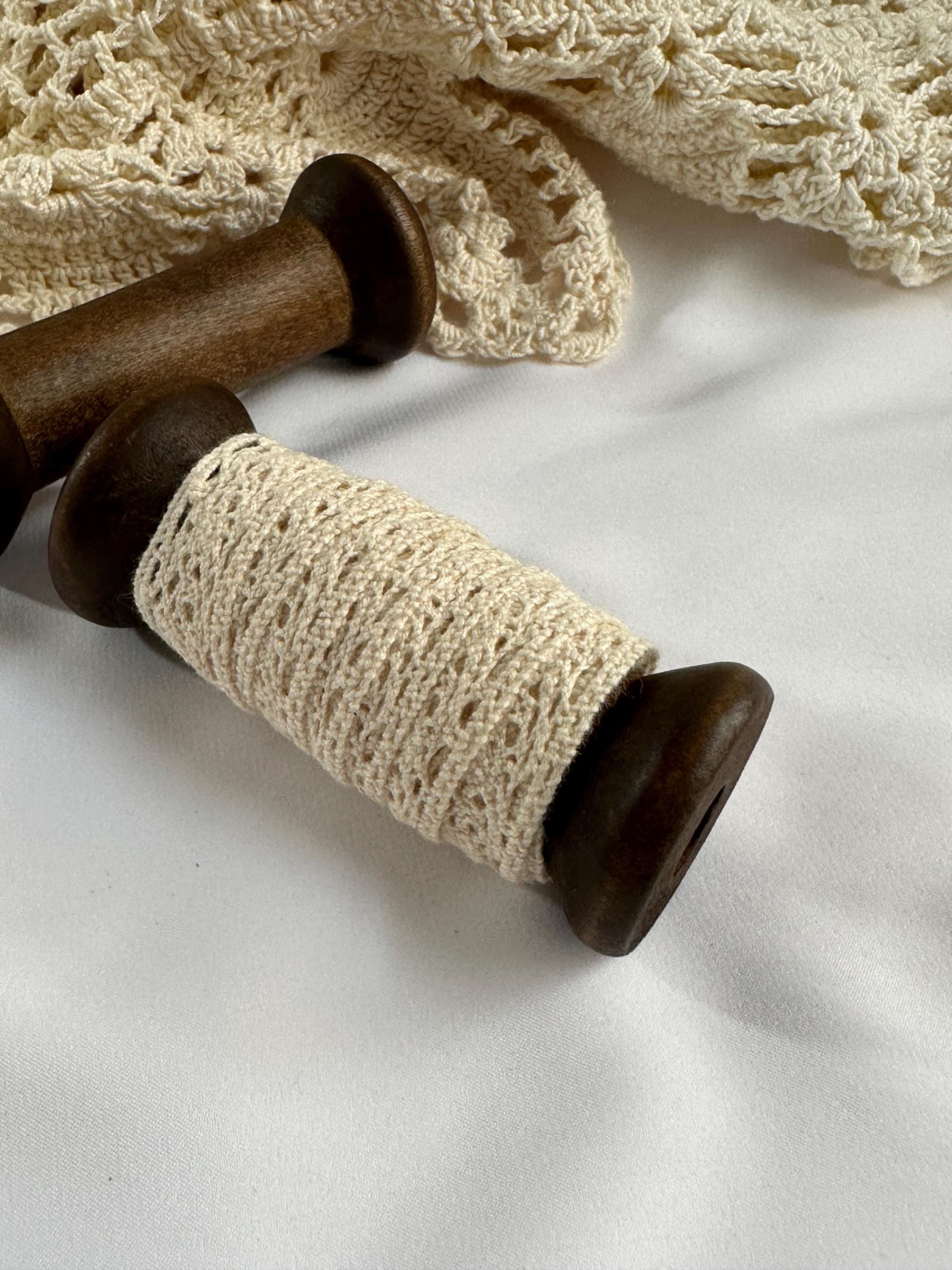 Off White Cotton Lace Ribbon: Vintage Style Sewing, Scrapbooking