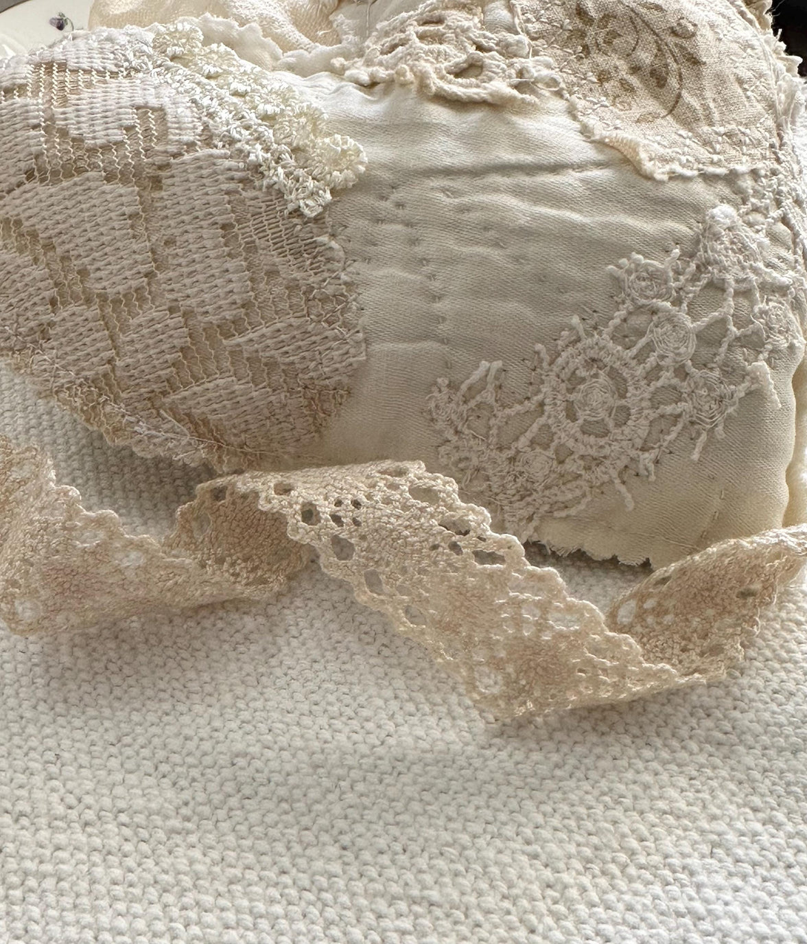 Off White Crochet Lace Ribbon - Vintage Style Sewing Crafts