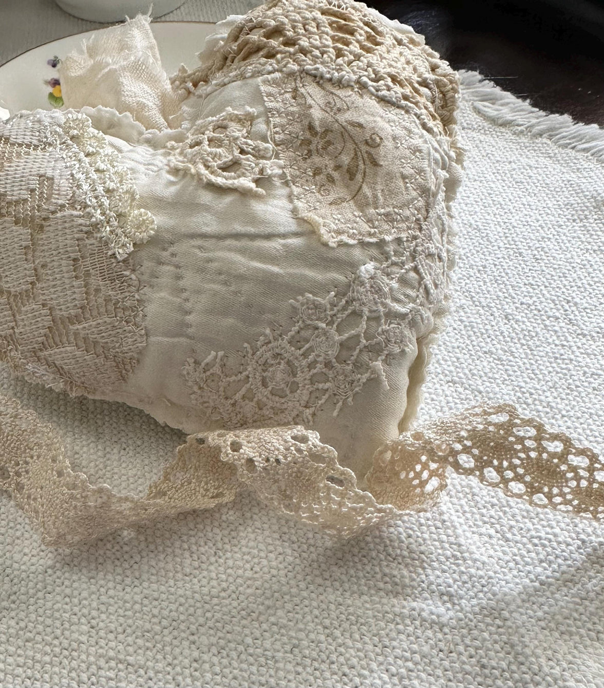 Off White Crochet Lace Ribbon - Vintage Style Sewing Crafts