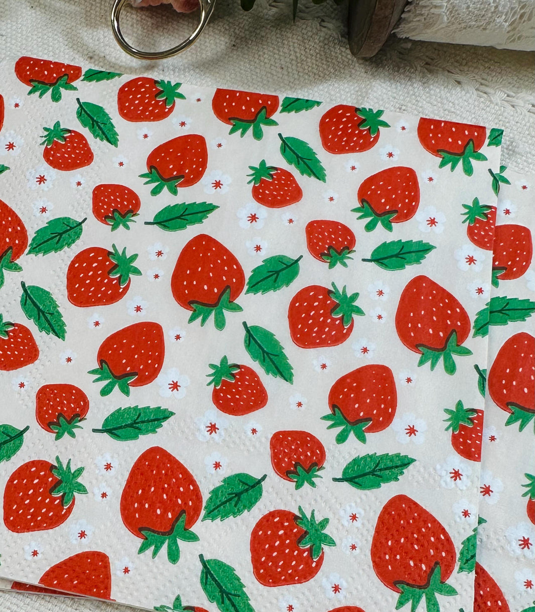 Strawberry Decoupage Napkins: Floral Paper Cocktail Napkins (5x5 inch, 3-Piece Pack)