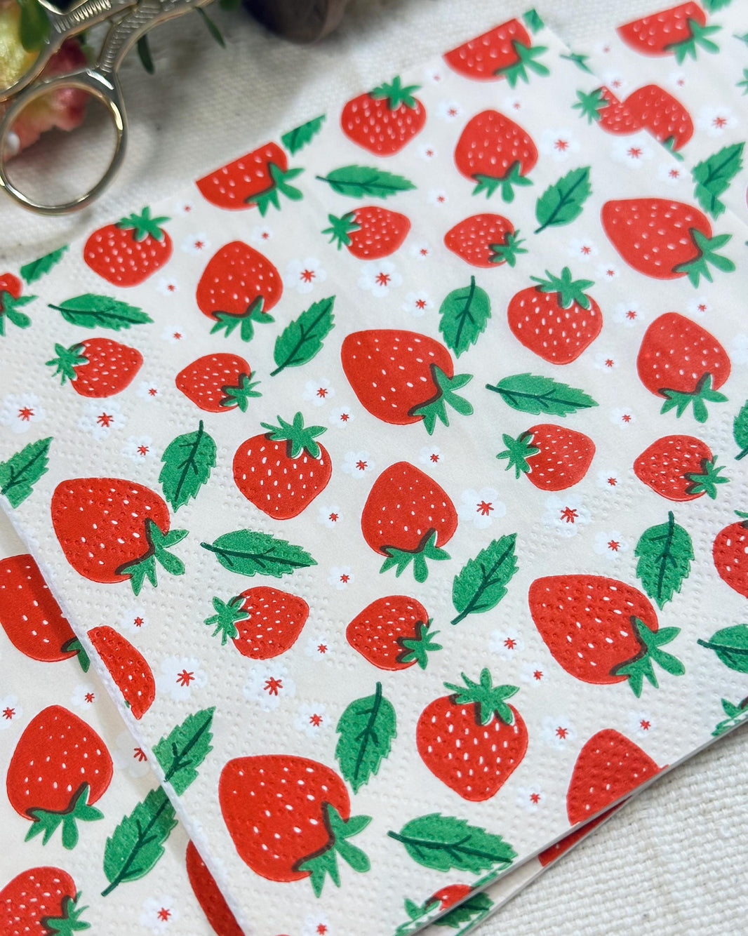 Strawberry Decoupage Napkins: Floral Paper Cocktail Napkins (5x5 inch, 3-Piece Pack)